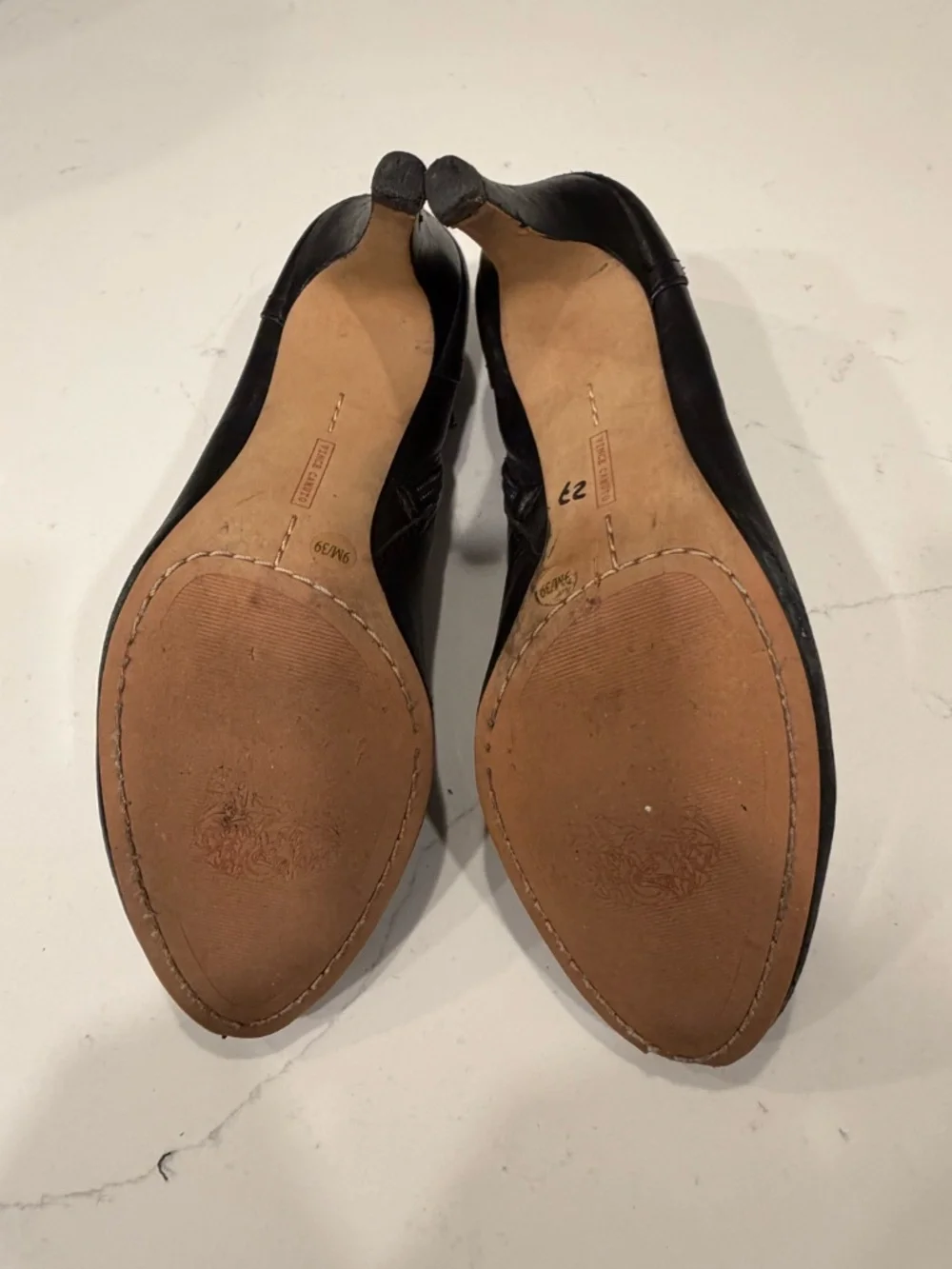 Vince Camuto Black Leather Side Zip Ankle Booties Heels Size 9M